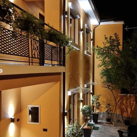 Vila Jasmine Hotel Tirana Exterior photo